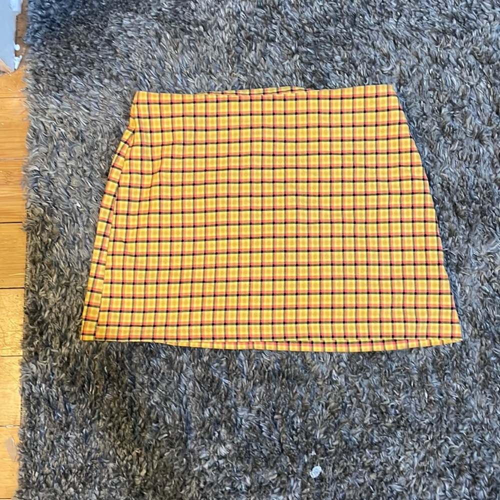 Urban outfitters yellow plaid skirt